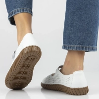 Bílé kožené polobotky Filippo DP7551/26 WH