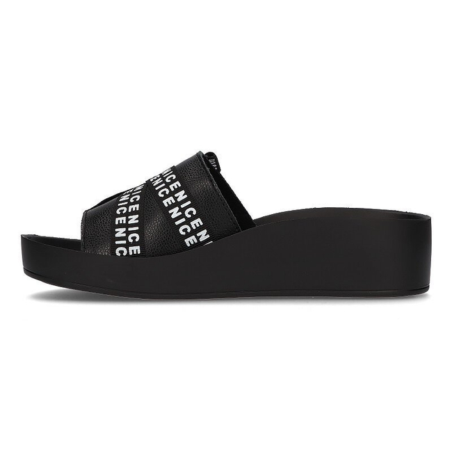 Černé kožené pantofle Filippo DK2061/21 BK