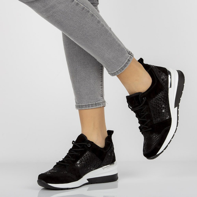Černé kožené sneakersy Filippo DP1505/21 BK