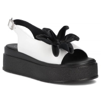 Bílé kožené sandály Filippo DS7629/26 WH