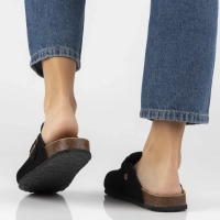 Černé kožené pantofle Filippo DK7918/26 BK