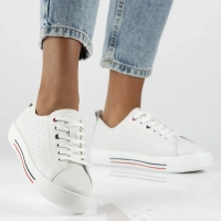 Bílé kožené polobotky Filippo DP6029/24 WH