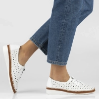 Bílé kožené polobotky Filippo DP7624/26 WH