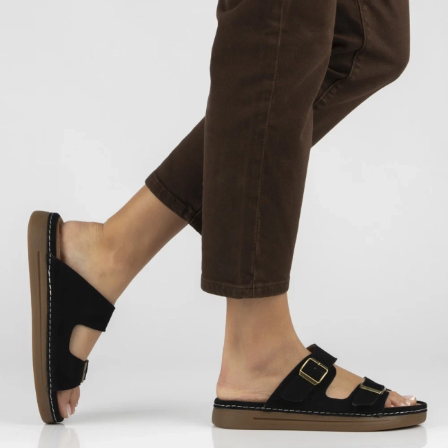 Černé kožené pantofle Filippo DK7802/26 BK