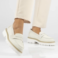 Bílé kožené polobotky Filippo DP6090/24 WH