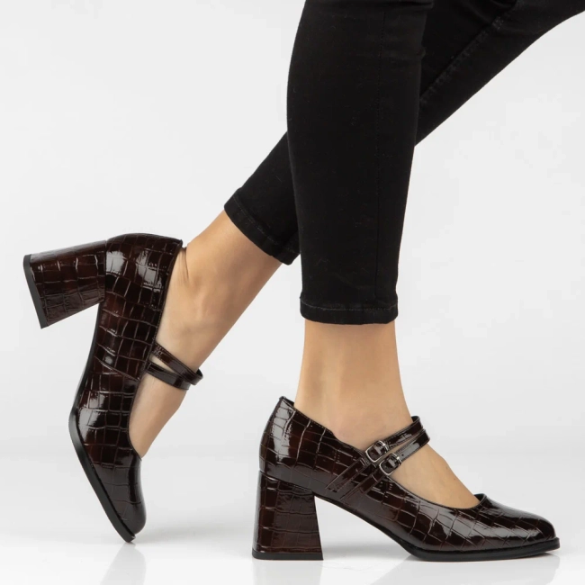 Hnědé kožené polobotky na podpatku Filippo DP8161/26 BR