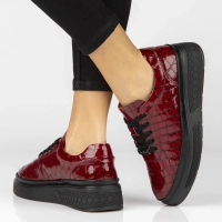 Červené kožené polobotky na klínku Filippo DP8326/26 RD
