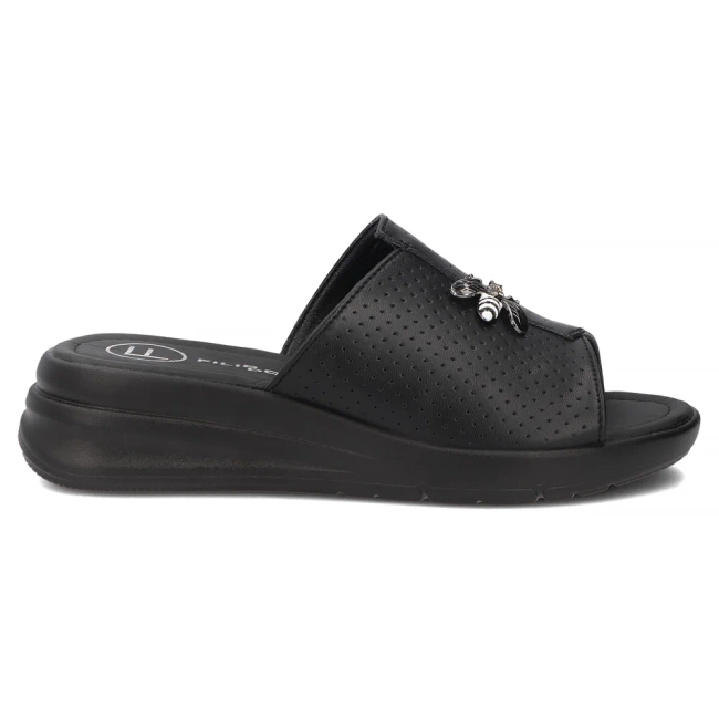 Černé kožené pantofle Filippo DK7644/26 BK