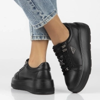 Černé kožené sneakersy Filippo DP6382/24 BK