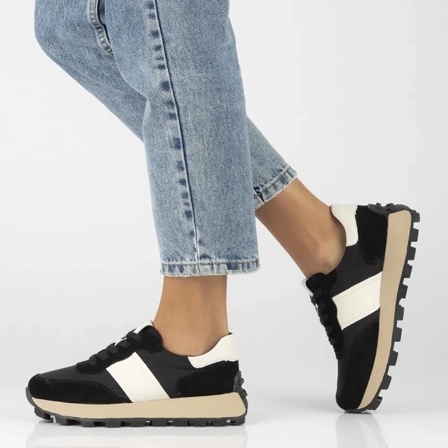 Černé kožené sneakersy Filippo DP6498/25 BK WH