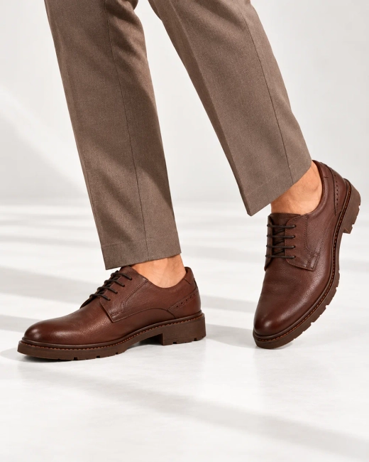 Hnědé kožené polobotky Filippo MP8013/26 BR
