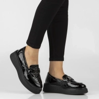 Černé kožené polobotky na platformě Filippo DP8294/26 BK