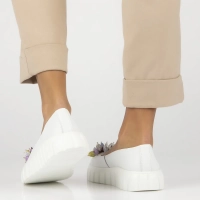 Bílé kožené polobotky Filippo DP6996/26 WH