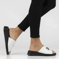 Bílé kožené pantofle Filippo DK7644/26 WH
