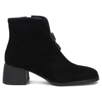 Černé kožené kotníkové boty na podpatku Filippo DBT8200/26 BK